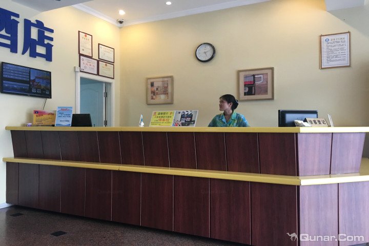 总体来讲,如家品牌的服务还是令人满意的,酒店前台的工作人员,楼层