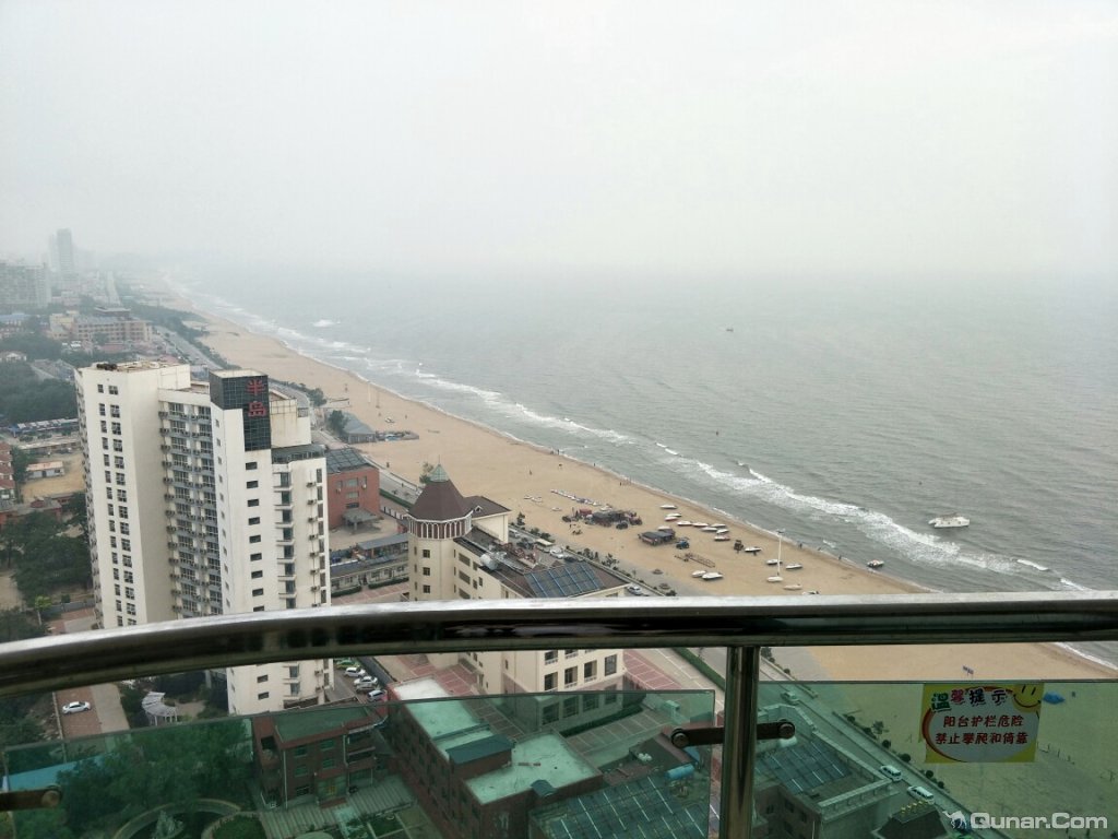 海景房特别特别好,早晨看日出 nvme5883对昌黎黄金海岸时代海景酒店的