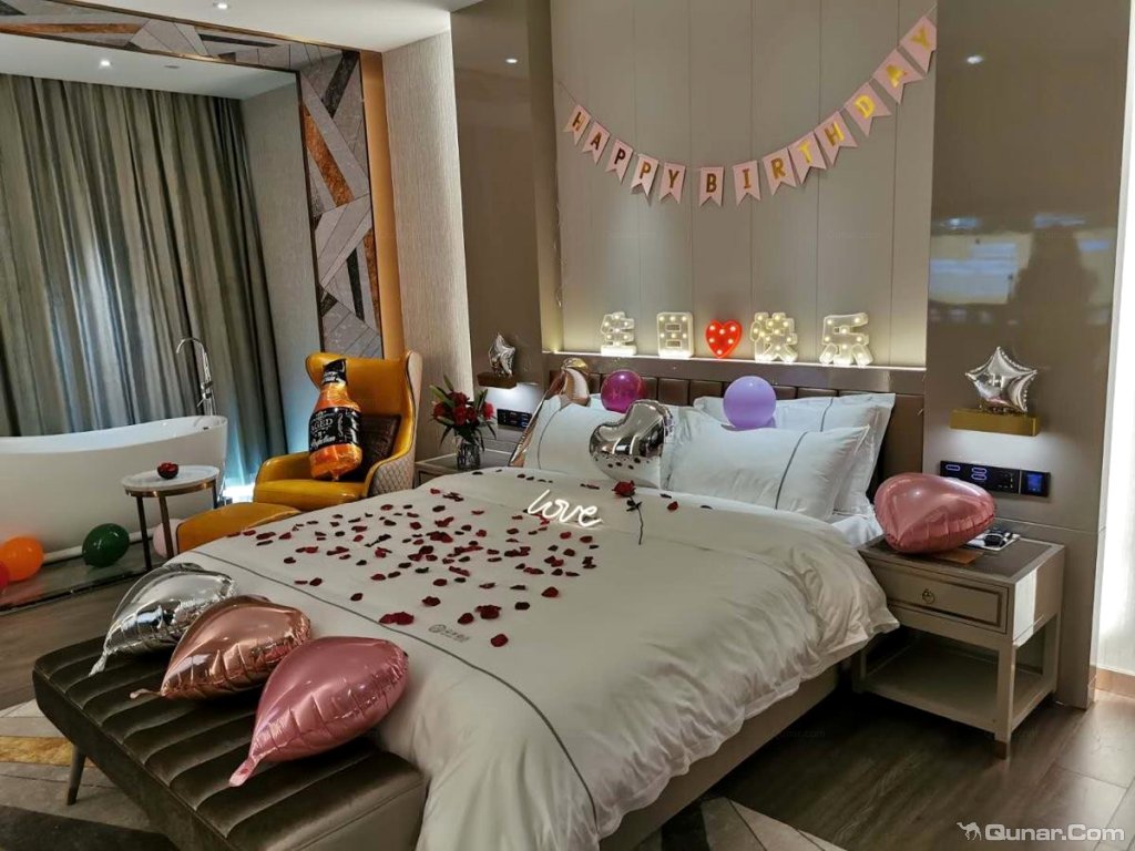 梅州东谷朵米酒店 点评详情让酒店给老公布置的生日房～好棒!