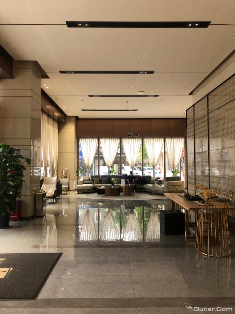 十分满意 wofl4026对甜果轻奢酒店公寓(佛山大沥邻里广场店)的点评