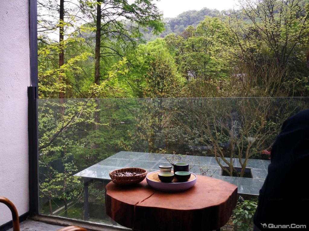 点评青城山寻隐森林温泉民宿