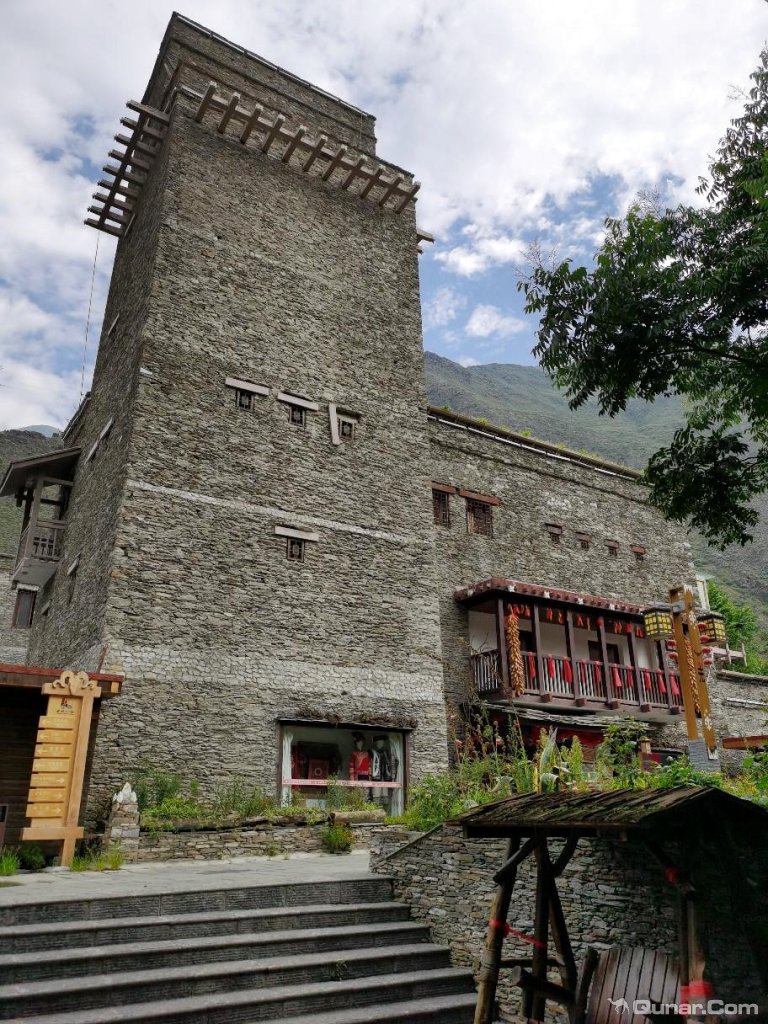 点评桃坪羌寨莎朗风情酒店