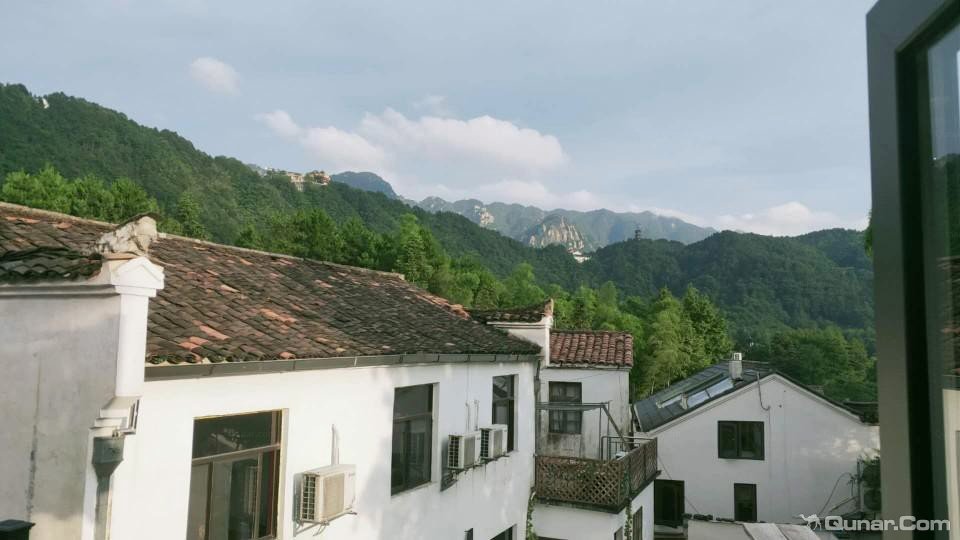 老板人很nice,一家人都很热情 阳光煊橙对九华山朴院民宿的点评_ 去