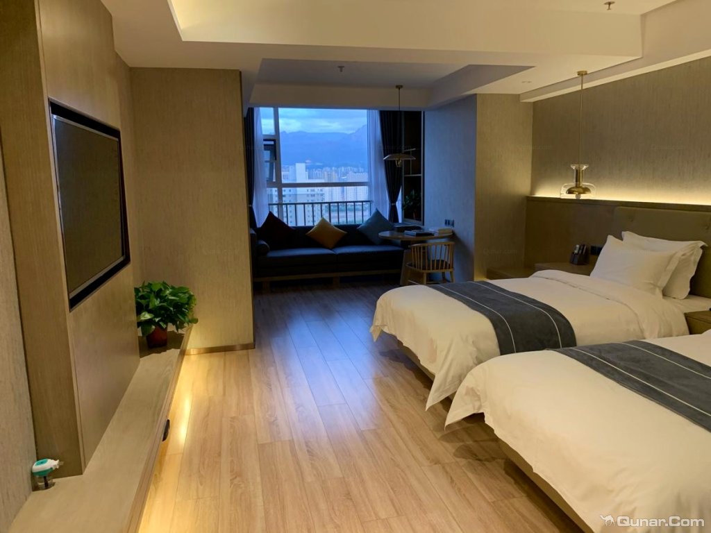 新开的酒店环境卫生很好,空间大 平凡追梦人对西建酒店(宝鸡行政中心