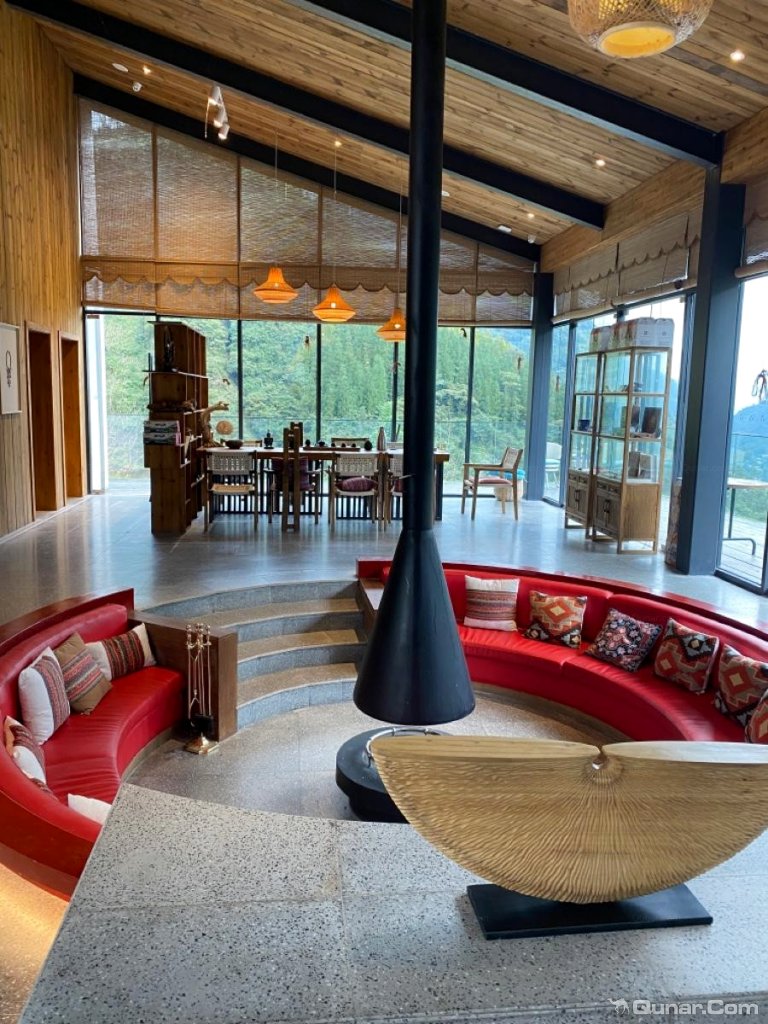 民族与现代布局的天作之合 kikitangjia对峨边禅驿·黑竹沟度假酒店的