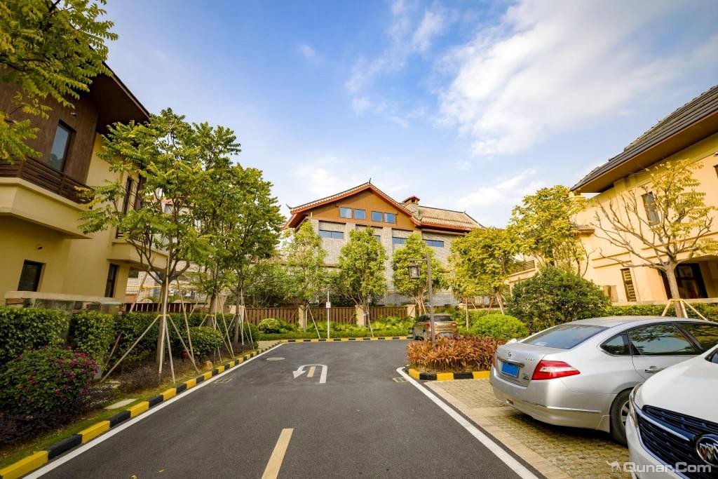 点评英德奥园心花小镇巧克力王国温泉米粒别墅