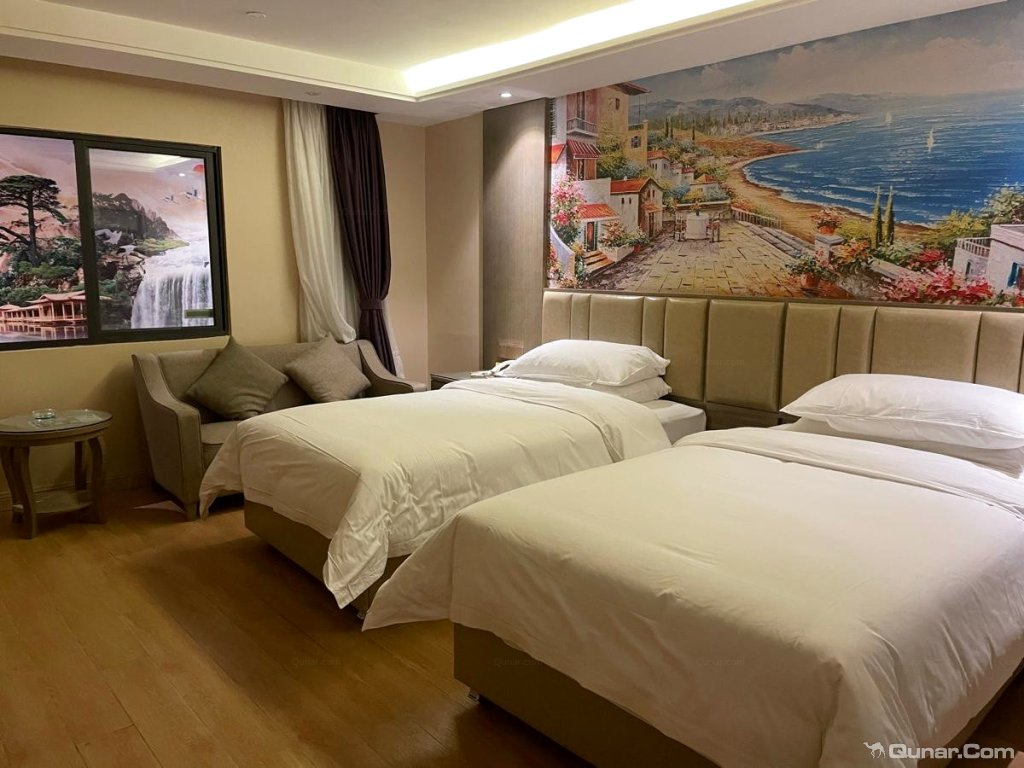 房间很舒服,前台服务也非常好 hpqi9932对维纳斯国际酒店(昆明同德