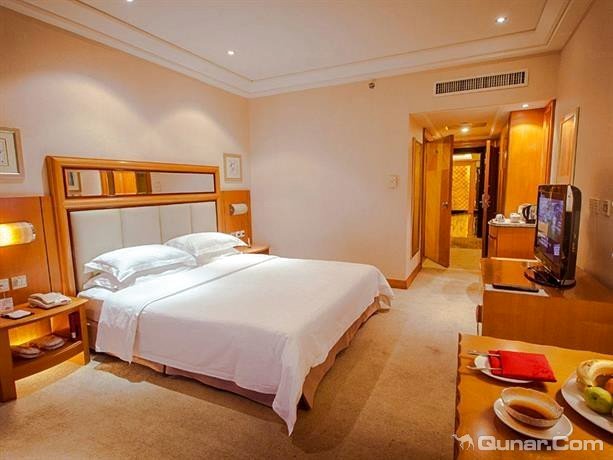 性价比很好,交通方便,房间大,卫生 wmzo8287对武汉五月花大酒店的点评