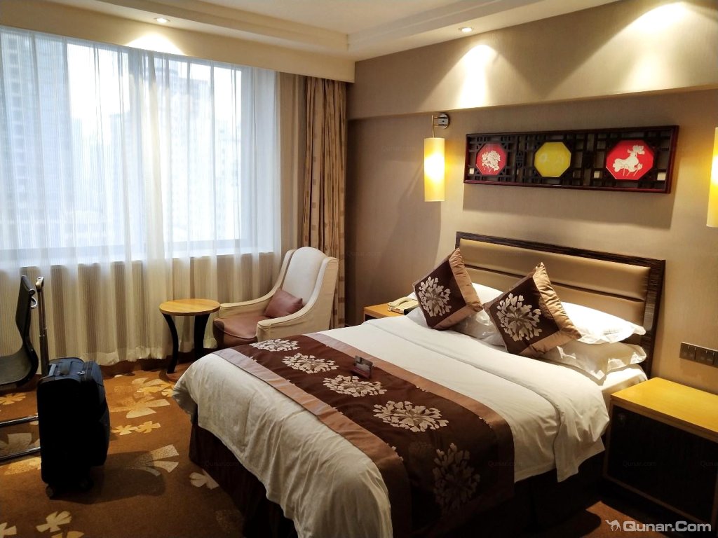 真的是太棒了,房间安静整洁,交通便利 dvca4036对广州华厦大酒店的