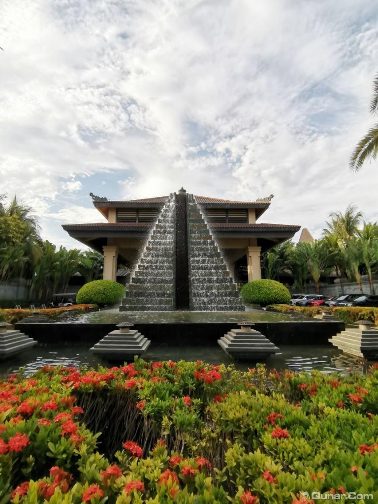 度假的感觉,早餐种类还可以 雾都守望对海南清水湾莱佛士酒店的点评