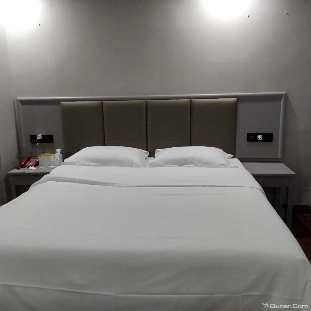 点评甜果轻奢酒店(海口琼山中学店)