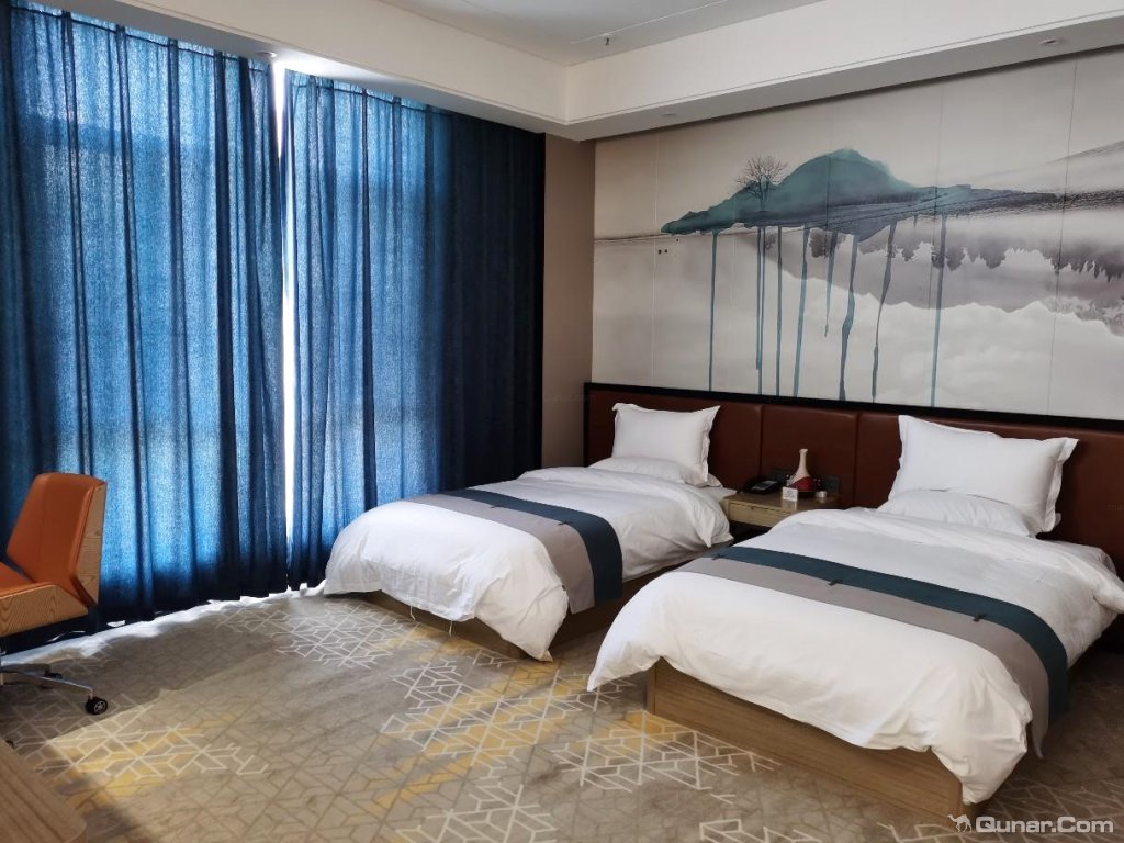 外卖基本都可以送上楼,很方便 helen_qin对丝路悦港酒店(张掖高铁站店