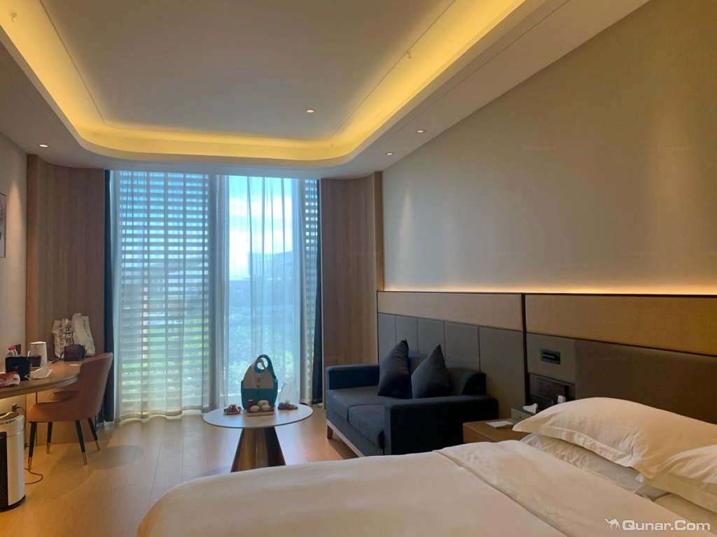 整体卫生干净,服务周到 lczf7627对万信r酒店(上海崇明万达广场店)的