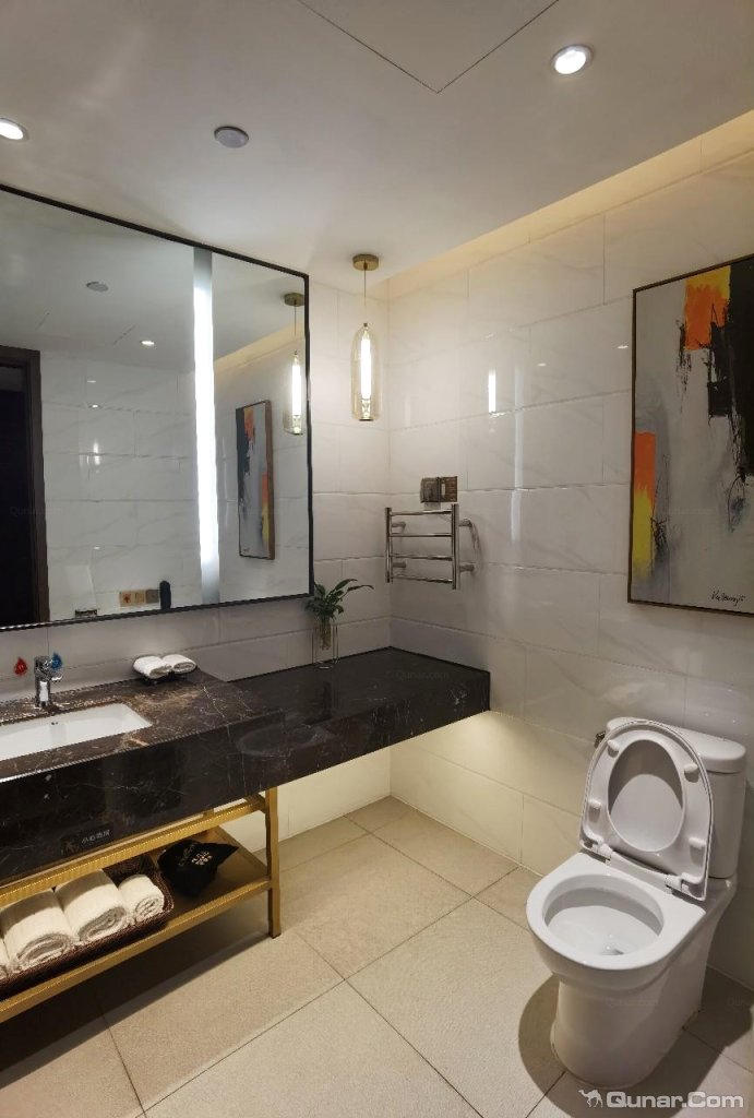 去哪里都很方便,附近的餐饮也很多 夏昔对柳州云顶酒店的点评_ 去哪儿