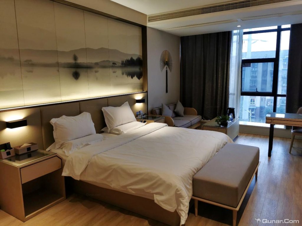 街上感觉冷冷清清凄惨无比 wylb369对泸州泊岸酒店的点评_ 去哪儿网