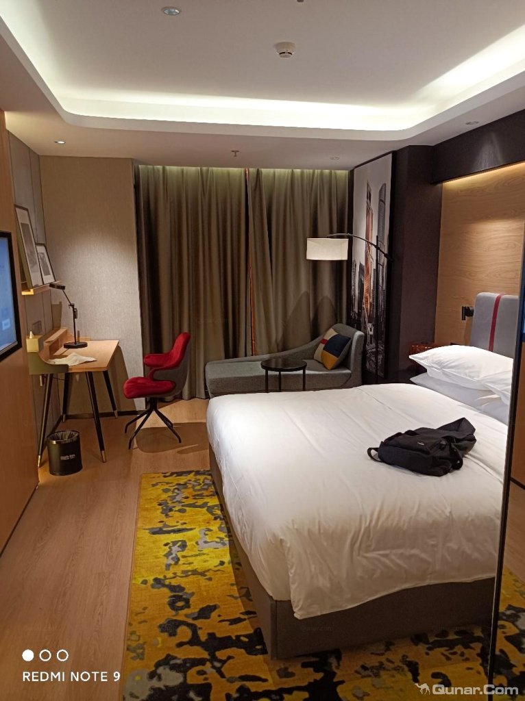 除了离地铁有点远,其他都挺好的 去哪儿用户对丽柏酒店(重庆悦来国博